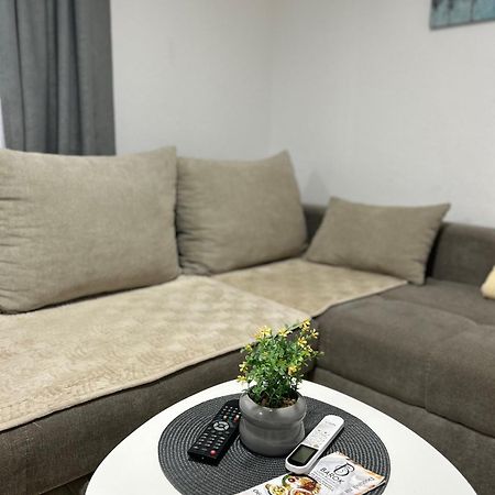 Apartmani Star Tuzla Bagian luar foto